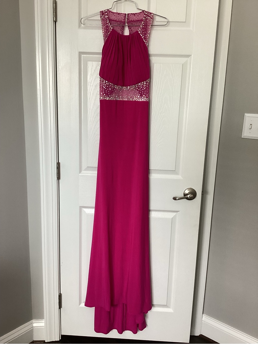 Morgan & Co. Vibrant Fuchsia Evening Dress